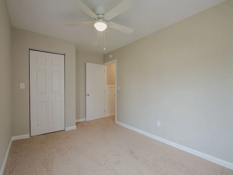 208 Chestnut St — Photo 11