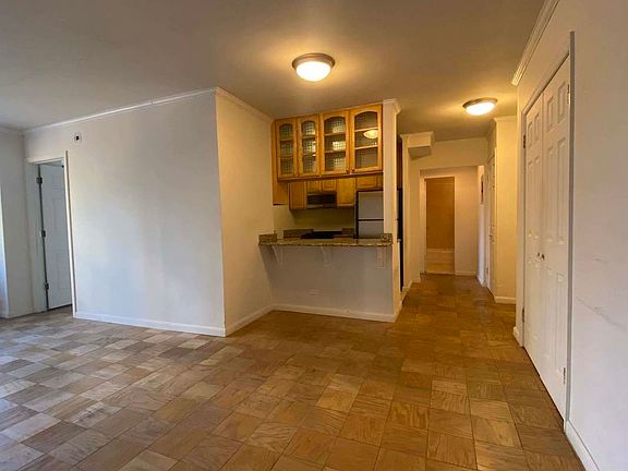 5th image of 300 W 55th St APT 19C