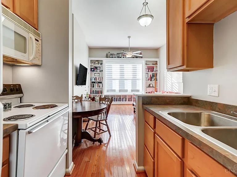2116 Fulton Ave #13 — Photo 6