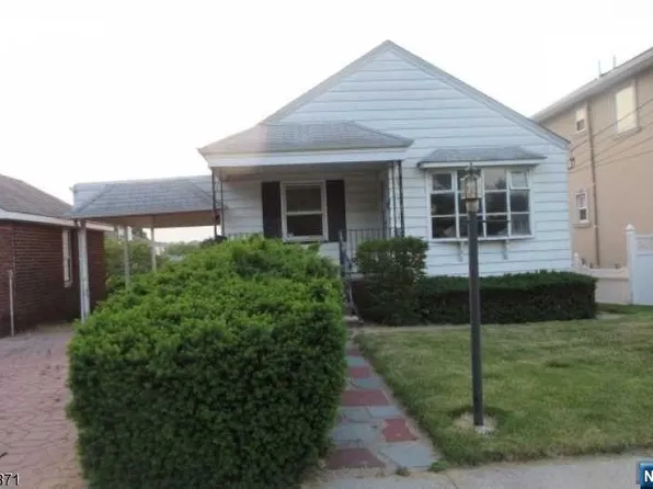 789 Chase Ave, Lyndhurst, NJ 07071