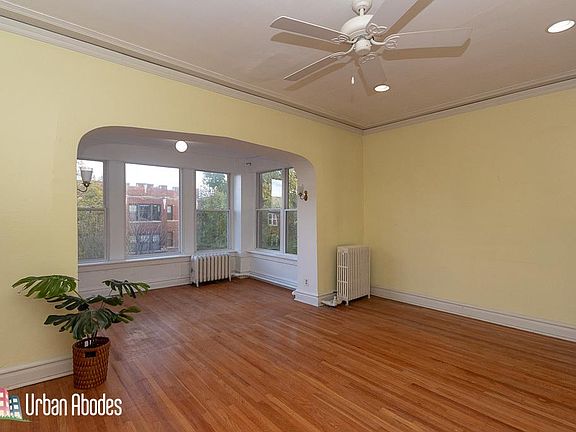 3rd image of 4418 N Wolcott Ave #Ua3