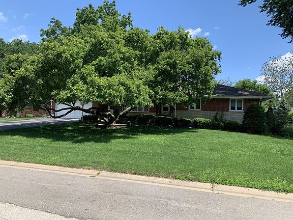 2nd image of 390 Lra Dr