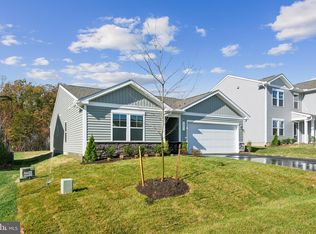 60 Dove Rd, Charles Town, WV 25414