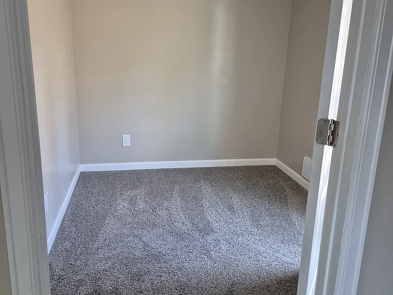 145 Cottage Ave — Photo 7