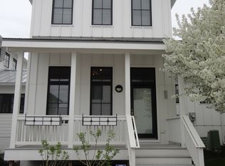 709 Caniglia Plz, Omaha, NE 68108