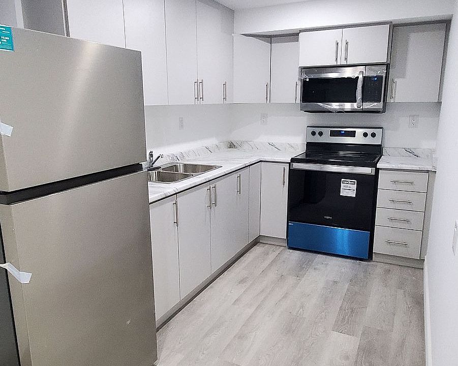 1st image of 27 Blacksmith Dr