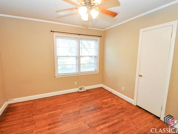 2nd image of 55 Jefferson Circle