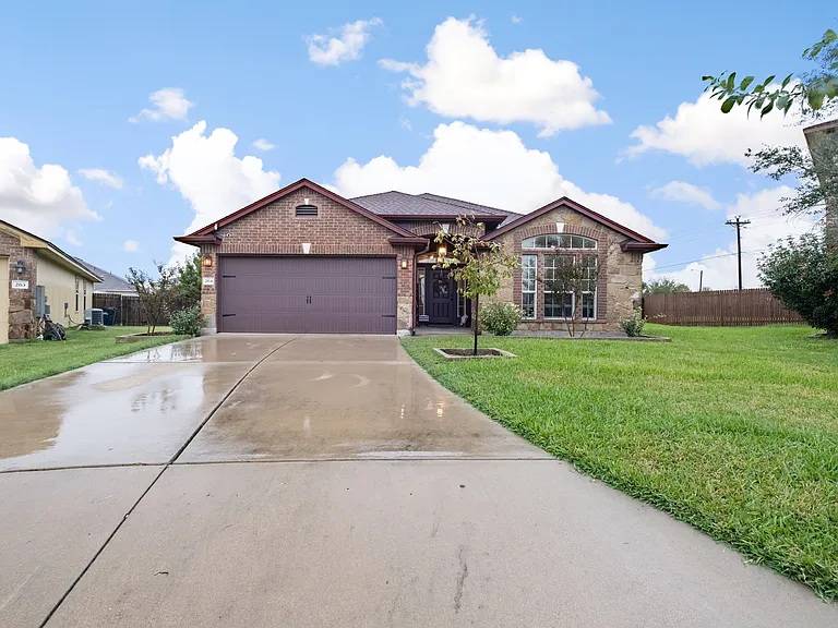 264 Coal Dr — Photo 1