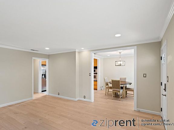 5th image of 604 N Baywood Ave