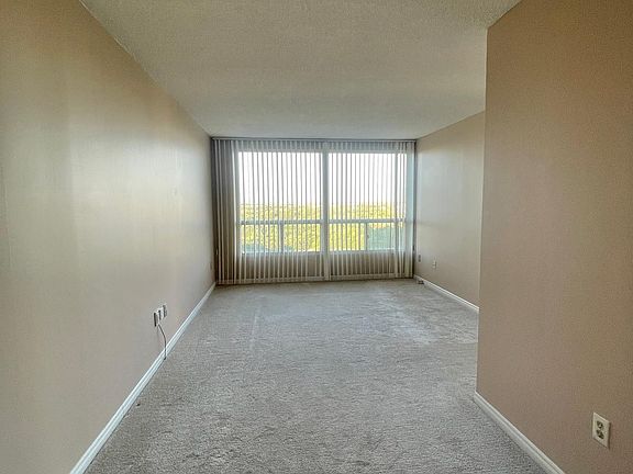 5th image of 7 Concorde Pl Suite 1604