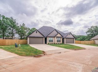 1420 Page Valley Cir, Longview, TX 75601