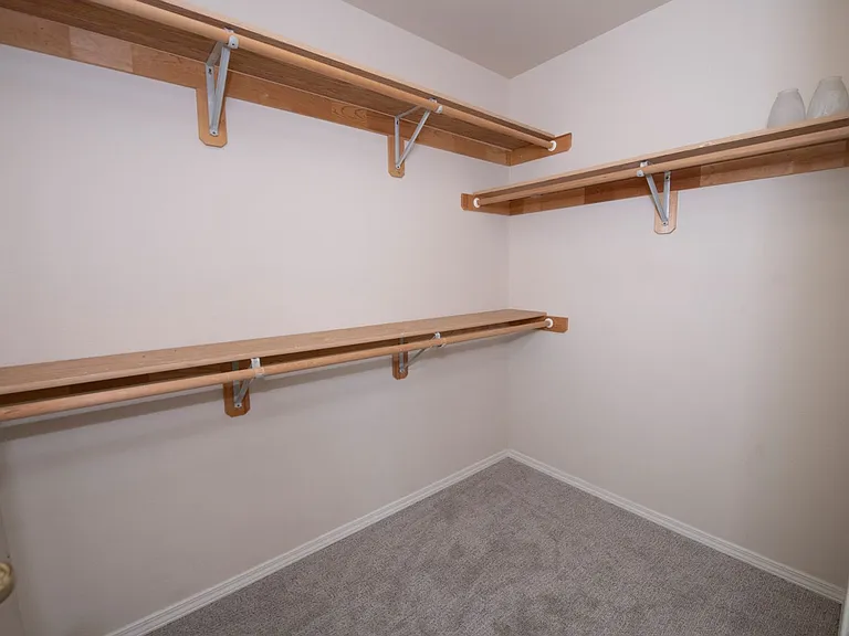 5423 Cape Seville Dr — Photo 36