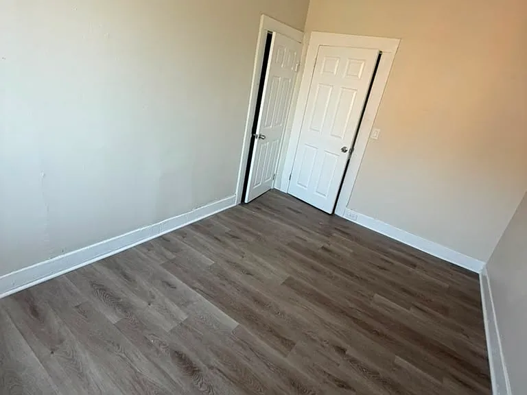 329 Park Ave #8 — Photo 5