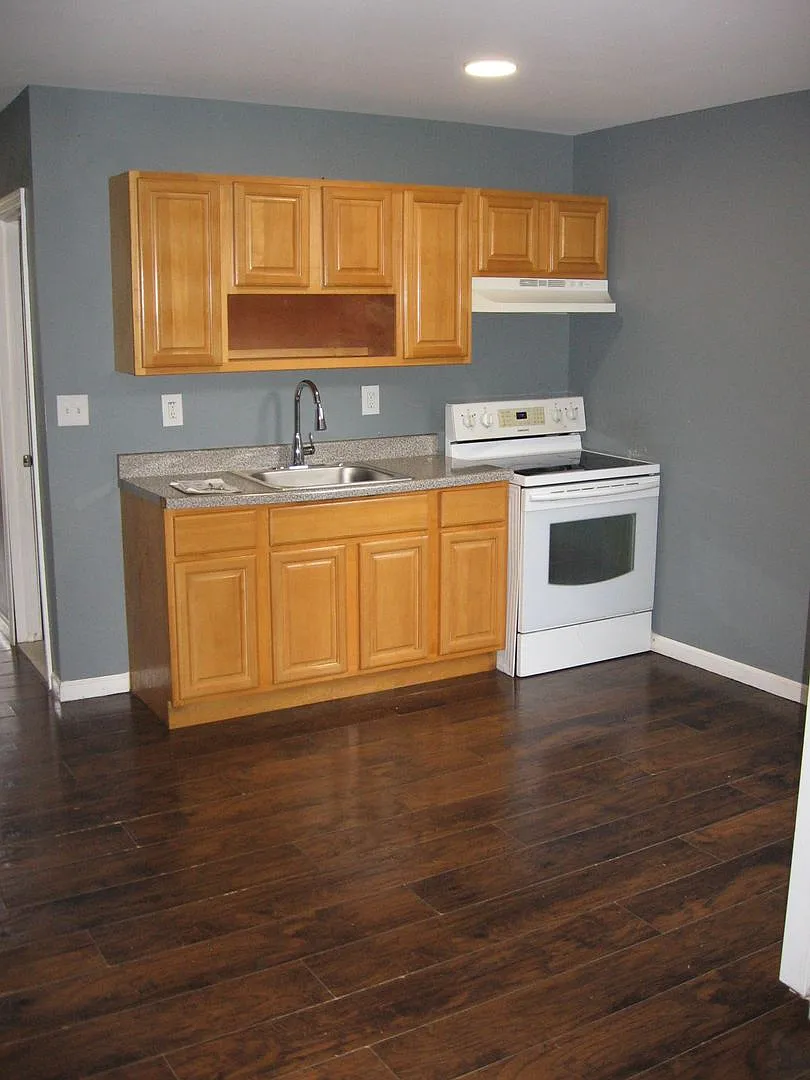 1506 Ruscomb St. — Photo 3