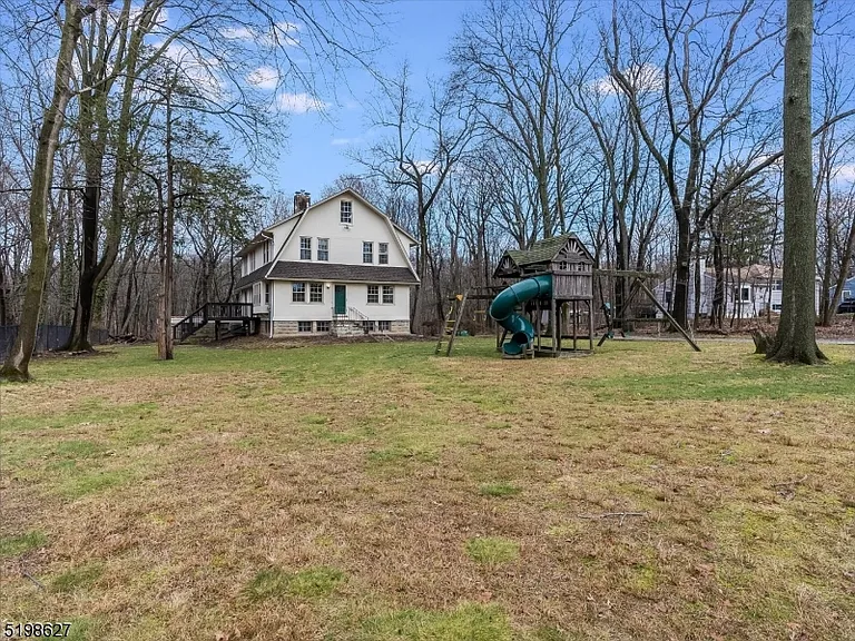 81A Alexander Ave #1 — Photo 14