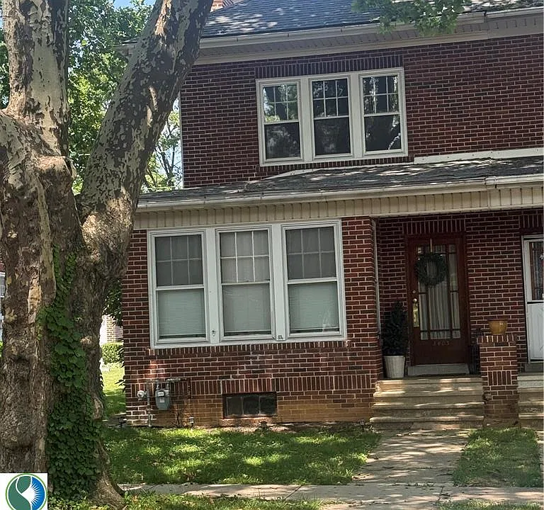 2403 W Allen St #3