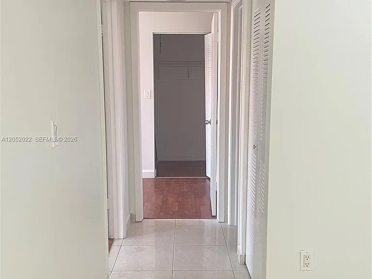 15610 SW 80th St #J-304 — Photo 15