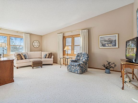 5th image of 14355 Embry Path