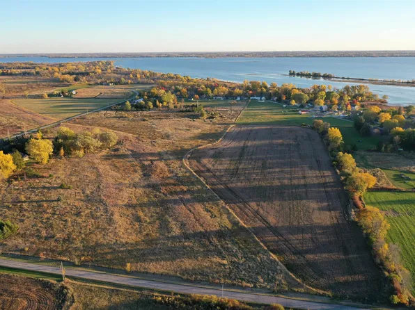 Kiesow Rd, Larsen, WI 54947