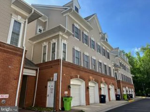 8932 Milford Haven Ct #32C, Lorton, VA 22079