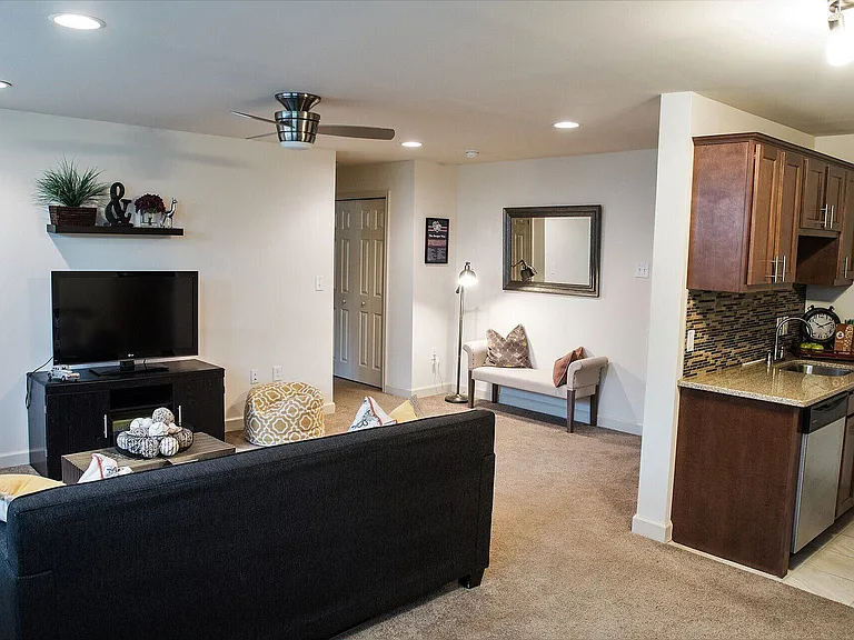 Audubon Pointe — Photo 10