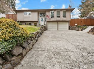 1218 Palm Dr, Fircrest, WA 98466