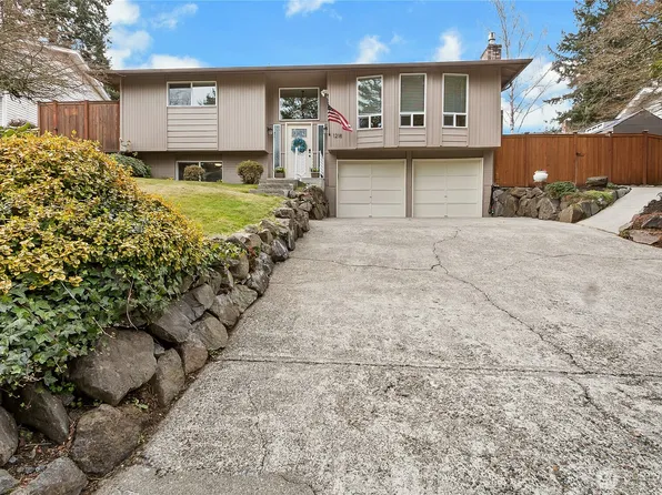 1218 Palm Drive, Fircrest, WA 98466