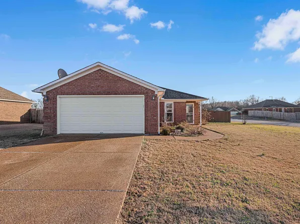 102 Westminster Cv, Medina, TN 38355