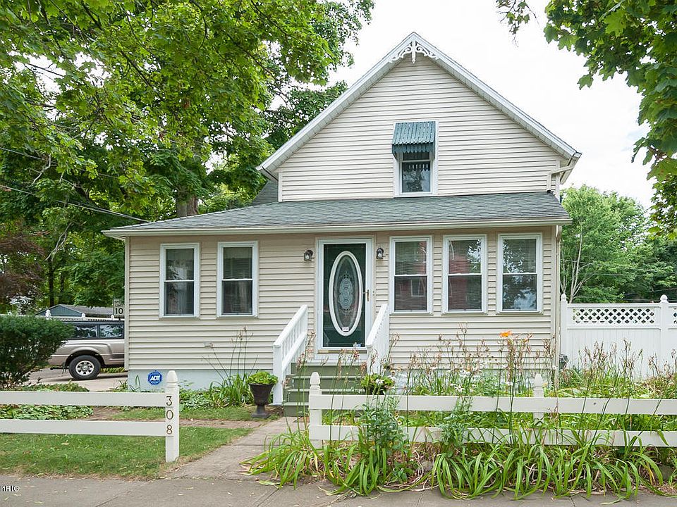 1st image of 308 S Kalamazoo St