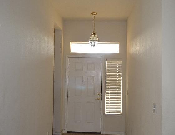 3rd image of 7941 Montevina Dr