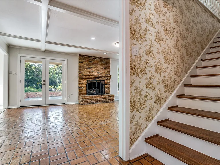 10534 Royal Springs Dr — Photo 4