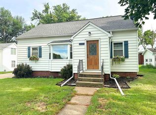 104 E Division St, West Bend, IA 50597