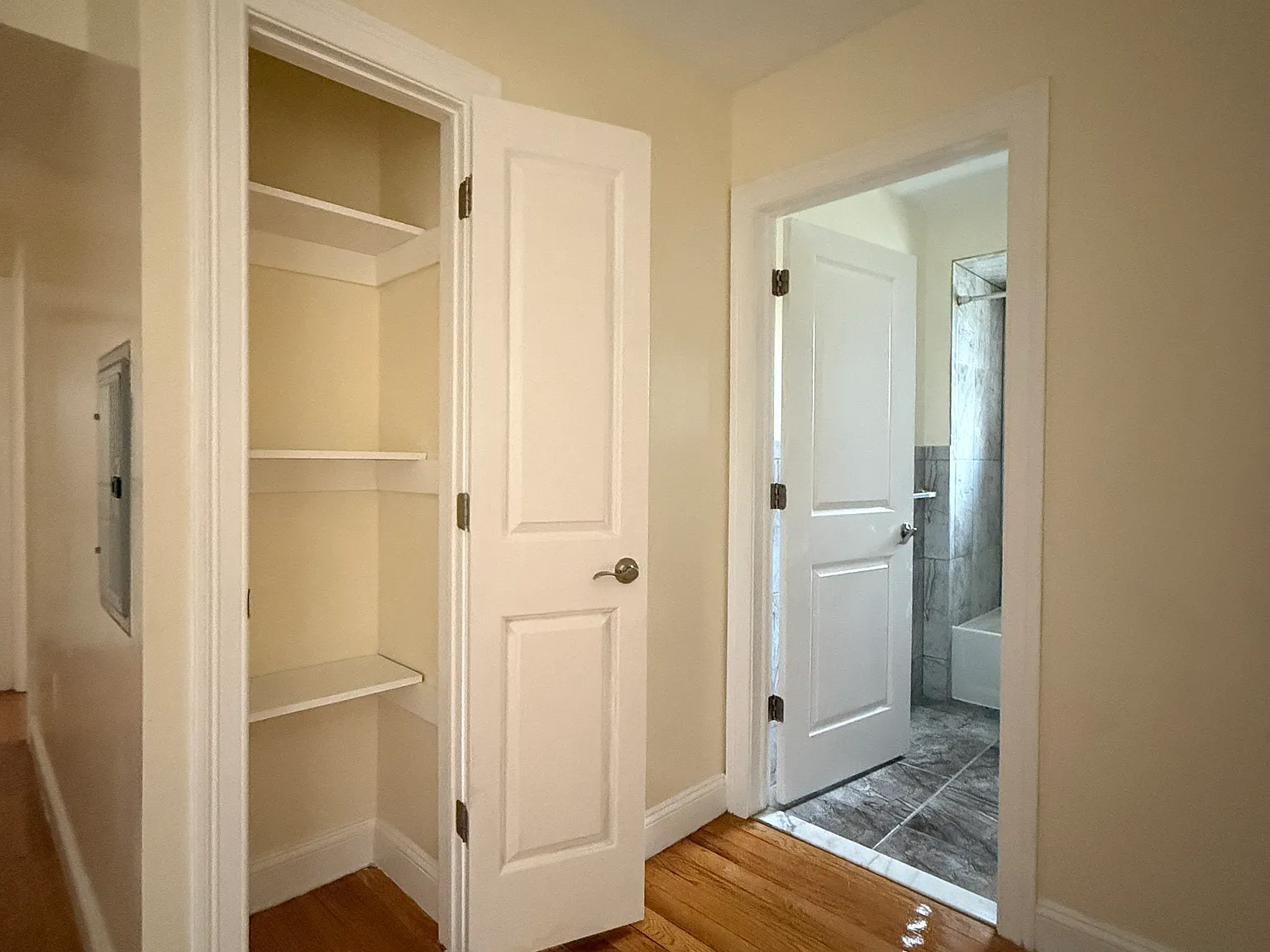 2 bed, $1,700 — Photo 4