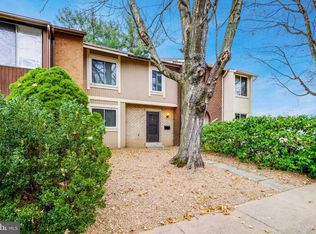 19684 Club Lake Rd, Gaithersburg, MD 20886