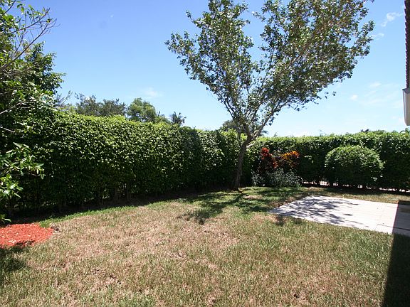 3rd image of 7808 NW 61st Ter
