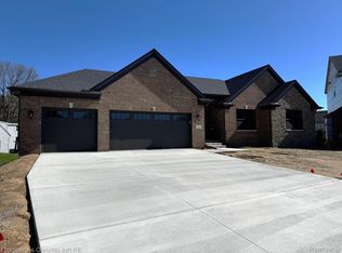 3120 Roma Ct, Wixom, MI 48393