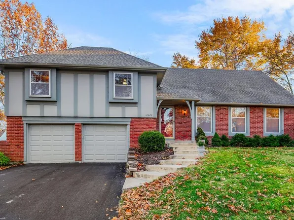 10805 W 100th Pl, Overland Park, KS 66214