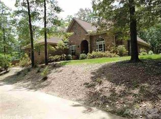 137 Crestview Ln, Malvern, AR 72104