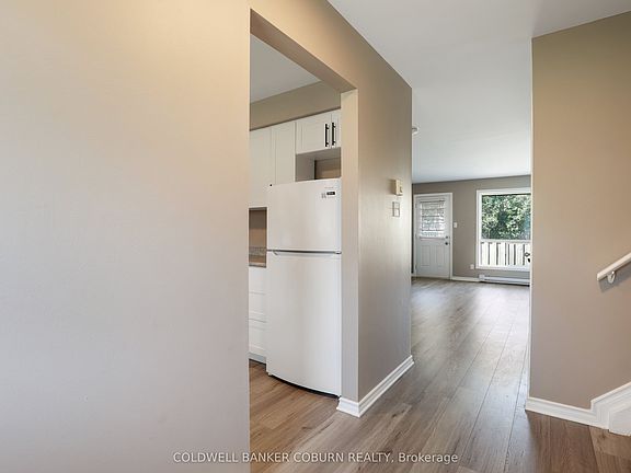 4th image of 23 Sonnet Cres S #23