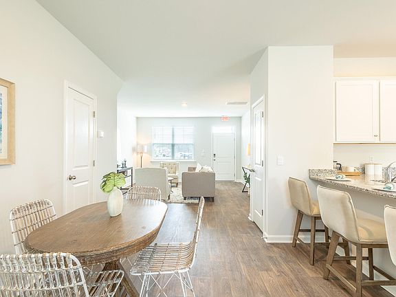 5th image of 700 Perch Ln