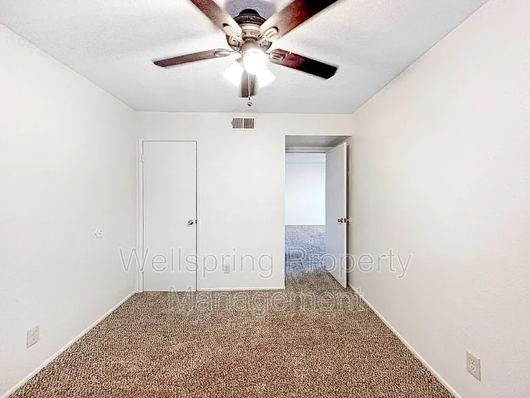 940 W Graaf B Approved App #D — Photo 6
