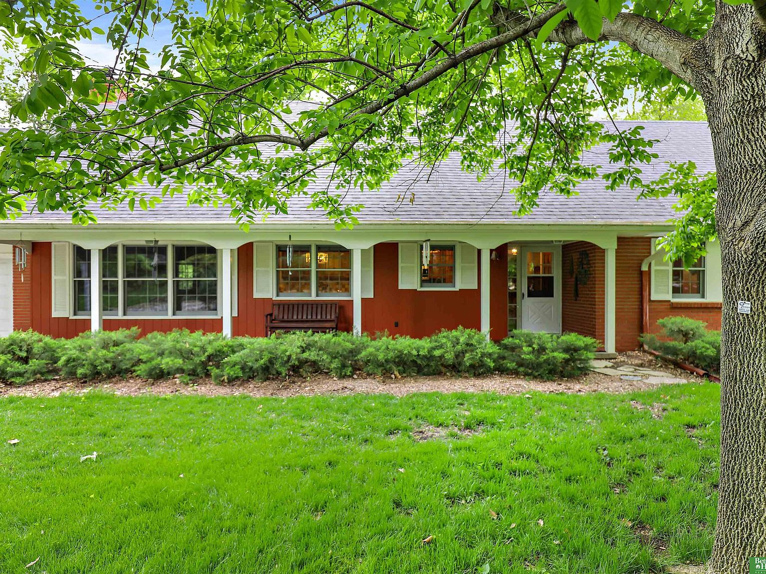 10543 Poppleton Ave, Omaha, NE 68124 Zillow