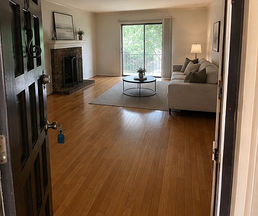 2nd image of 2116 Hobbs Rd #19