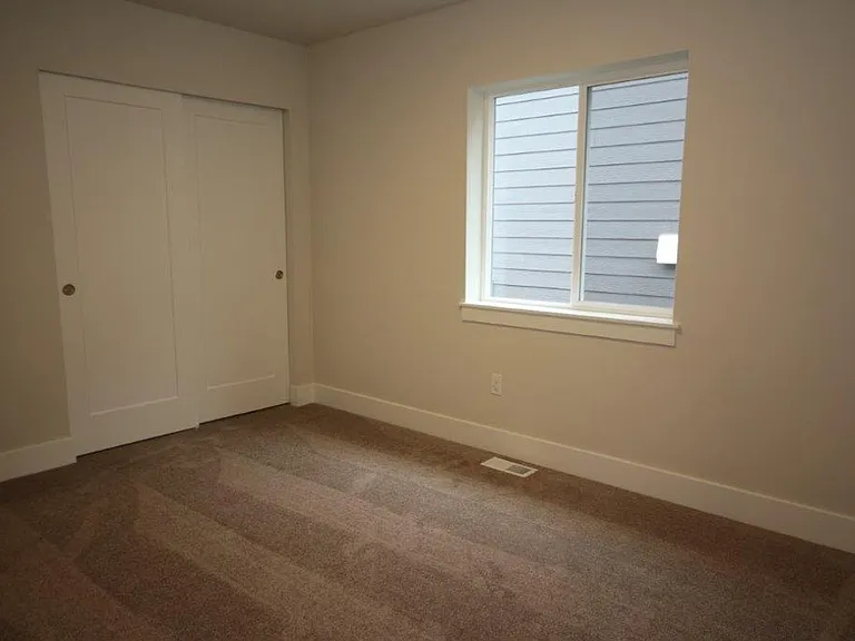 229 179th Pl SW — Photo 24