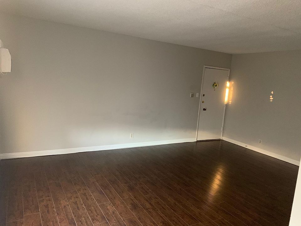 1st image of 832 S Gramercy Pl APT 10