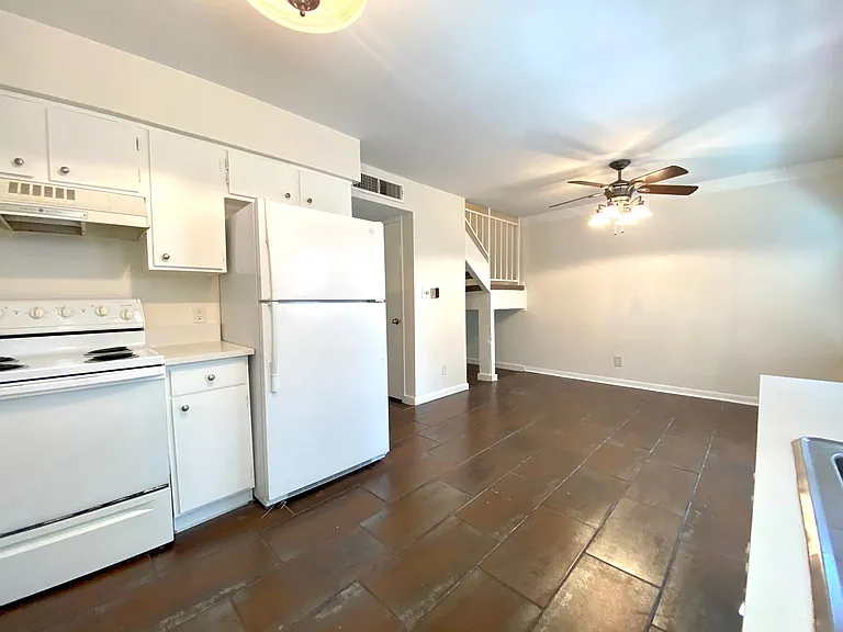 9535 Quail Village Ln — Photo 7