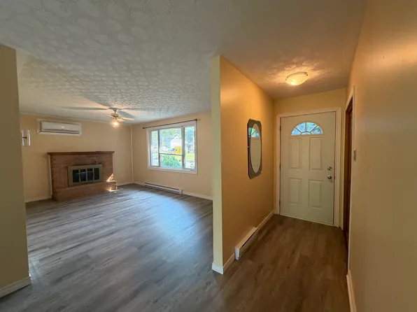 221 Montgomery Street Fredericton, 221 Montgomery St, Fredericton, NB E3B 2X2
