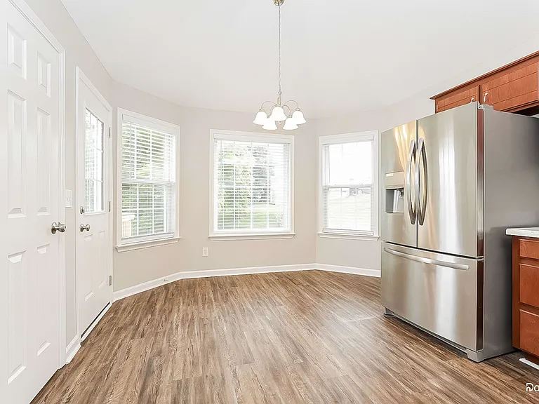 4413 Winton Dr — Photo 3