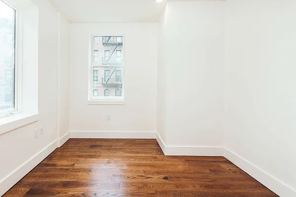 Rented by Nooklyn NYC LLC | media 101