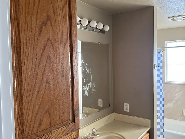 Upstairs bathroom